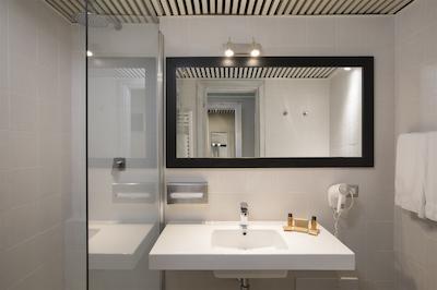 ایز ملاز ریزرت