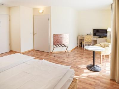 هتل ام سهلز کپنیک برلین بای گولدن تولیپ