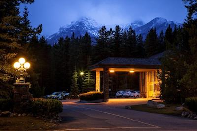 مونتینیر لج