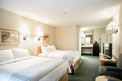 مونتینیر لج