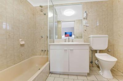 کمفرت این کیرنز سیتی