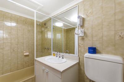 کمفرت این کیرنز سیتی