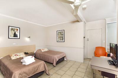 کمفرت این کیرنز سیتی