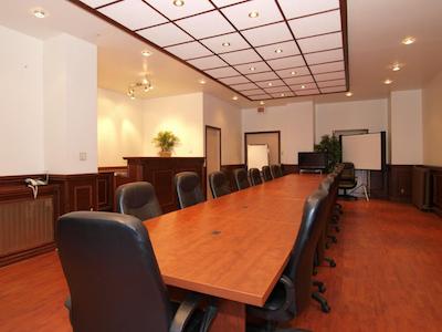 هتل است-دنیز