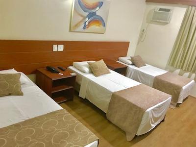 هتل ویلاج این ریبیرو پرتو