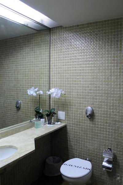 هتل ناشننال این بلو هریزنت