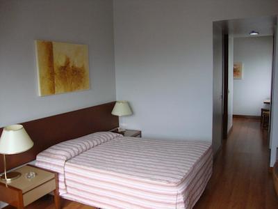 هتل ناشننال این بلو هریزنت