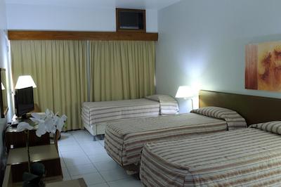 هتل ناشننال این بلو هریزنت