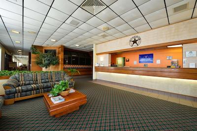 هتل ناشننال این بلو هریزنت