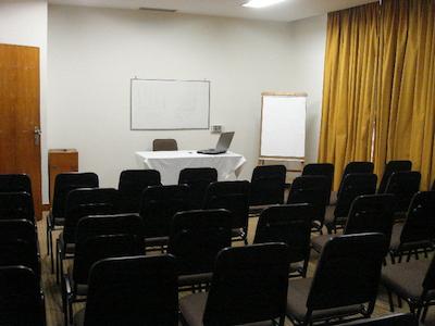 هتل ناشننال این بلو هریزنت