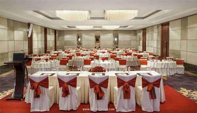 هالیدی این نیو دهلی میور ویهار نویدا