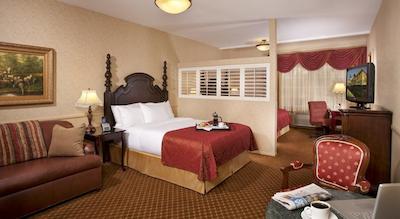 ازور هتل اند سویتز اُنتاری ا ترادمارک کالکشن هتل