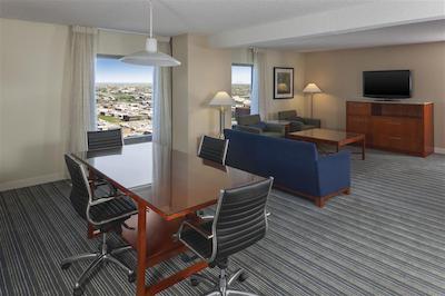 شراتون کانساز سیتی هتل ات کرون سنتر