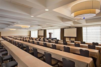 شراتون کانساز سیتی هتل ات کرون سنتر