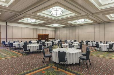 شراتون کانساز سیتی هتل ات کرون سنتر