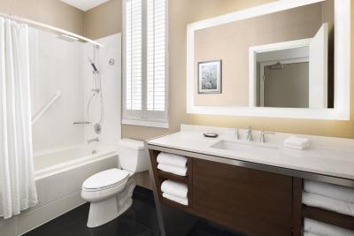 د وستین گراند وانکوور