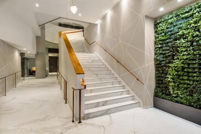 د وستین گراند وانکوور