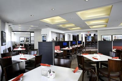 فور پوینتز میسیساوگا میدووال