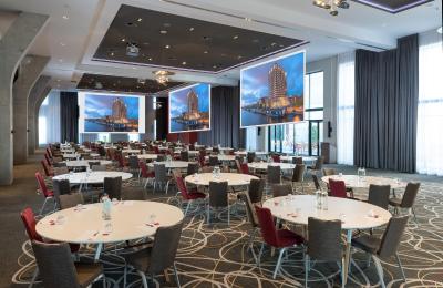 لئوناردو ریال هتل امستردام