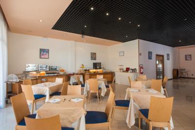 مدیتور هتل پمزیا