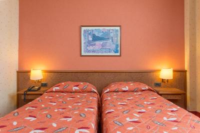 مدیتور هتل پمزیا