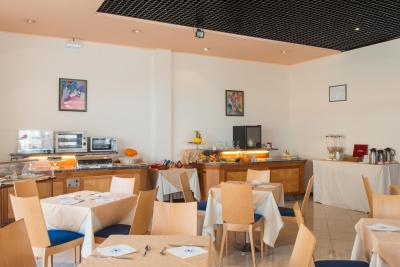 مدیتور هتل پمزیا