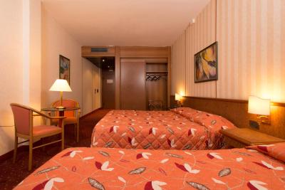 مدیتور هتل پمزیا