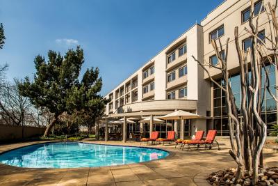 کورتیارد هتل ایستگات