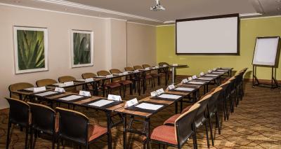 کورتیارد هتل ایستگات