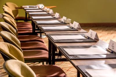 کورتیارد هتل ایستگات