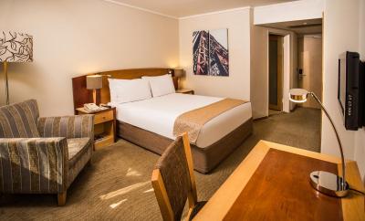 کورتیارد هتل ایستگات