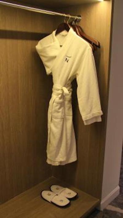 نوتل جاکارتا مانگا دوا اسکوار