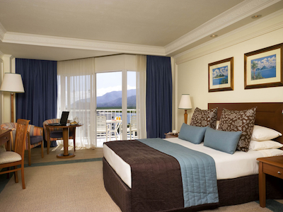 پولمان کیرنز اینترنیشنال