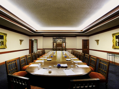 پولمان کیرنز اینترنیشنال