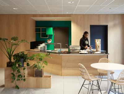 هتل باریر ل فوکتز پاریز