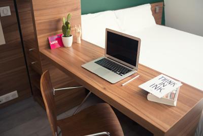 هتل باریر ل فوکتز پاریز