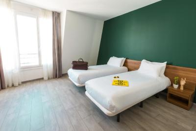 هتل باریر ل فوکتز پاریز