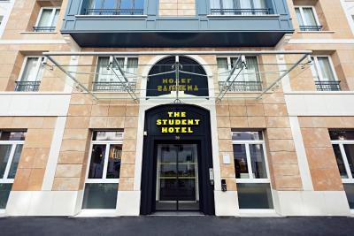 هتل باریر ل فوکتز پاریز