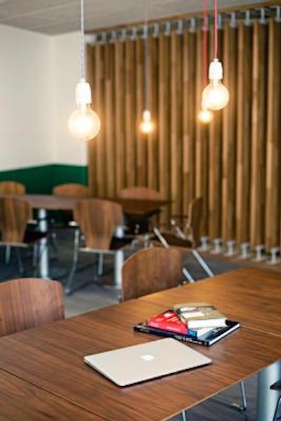 هتل باریر ل فوکتز پاریز