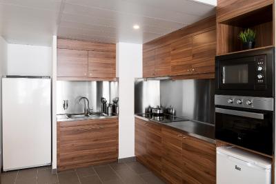 هتل باریر ل فوکتز پاریز