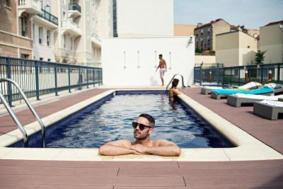 هتل باریر ل فوکتز پاریز