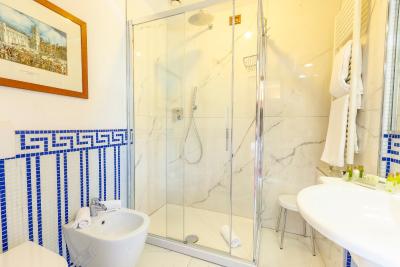 ایلاریا اند رسیدنزا دلالبا