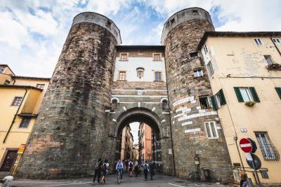 ایلاریا اند رسیدنزا دلالبا