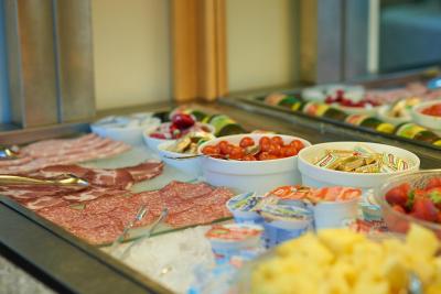 ایلاریا اند رسیدنزا دلالبا