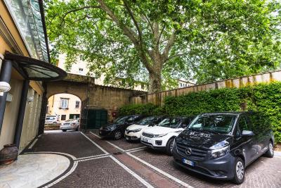 ایلاریا اند رسیدنزا دلالبا