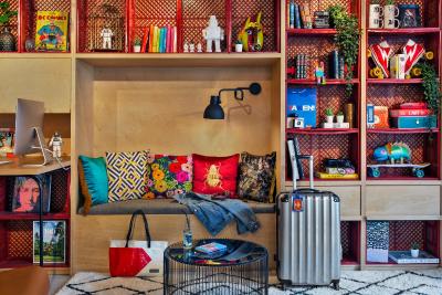 ماکسی پاریز باستیل