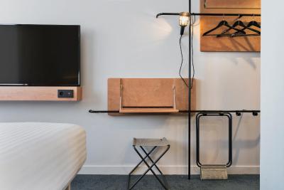 ماکسی پاریز باستیل