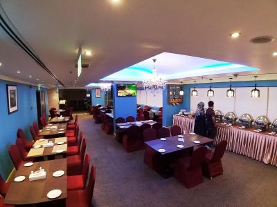 نجوم آل امارات هتل