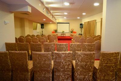 نجوم آل امارات هتل