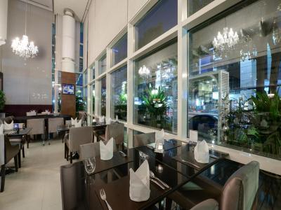 سنتر پوینت سرویسد اپارتمنت تونگ لو